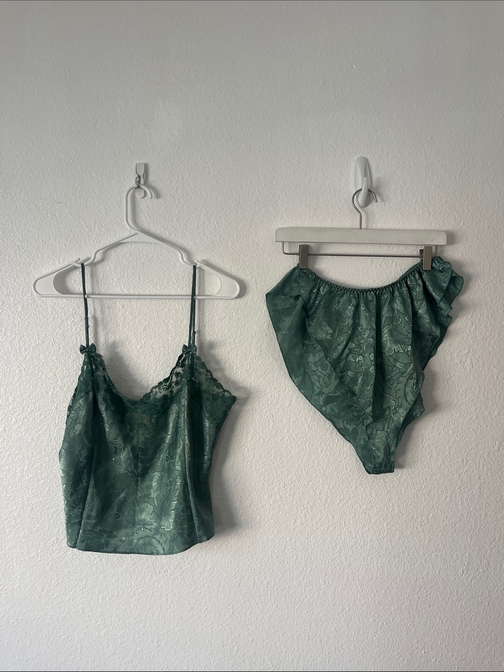 Vintage Victoria's Secret Green Cami Nightie Pajama Shorts Tank Set Size Large